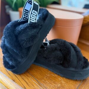 UGG Disco Cross Slide Slippers